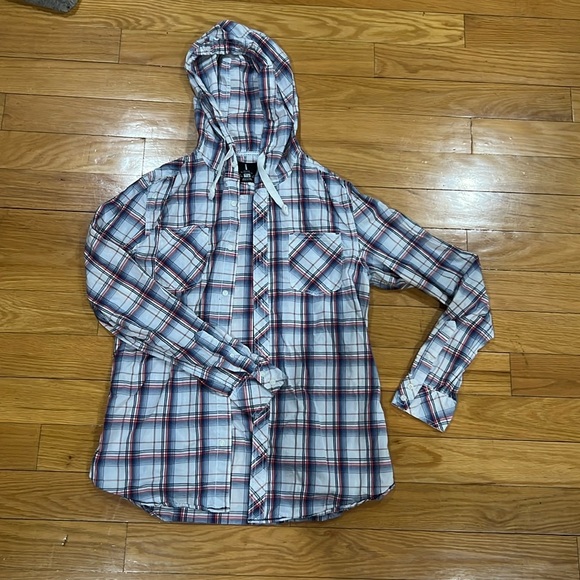 Hooded light weight flannel - Picture 1 of 3